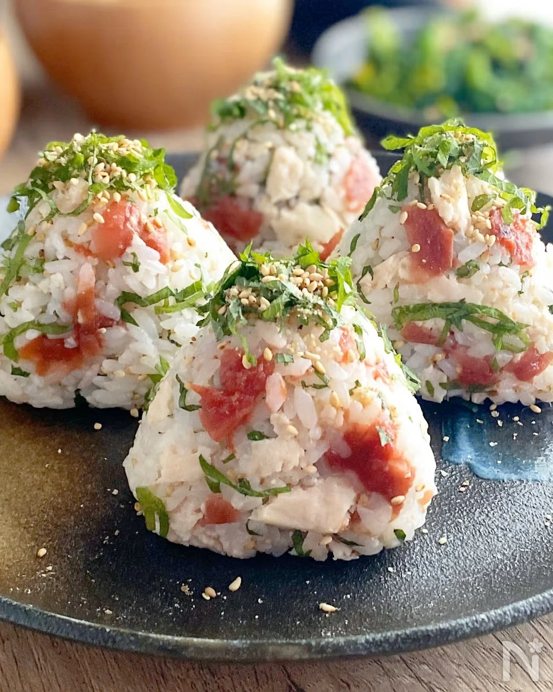 サラダチキンの梅マヨおにぎり
